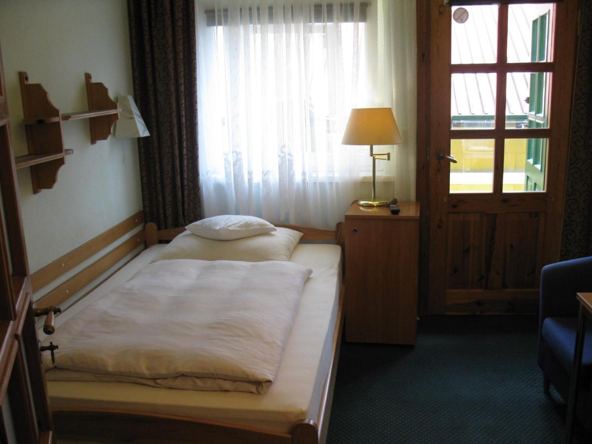 Hotel Alga Ustka Exterior photo
